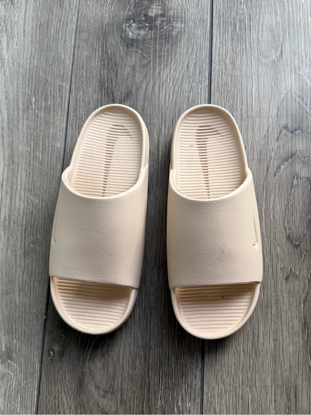 Nike Cream Slide Sandals